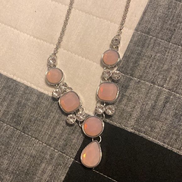 Paparazzi necklaces   - Picture 2 of 3